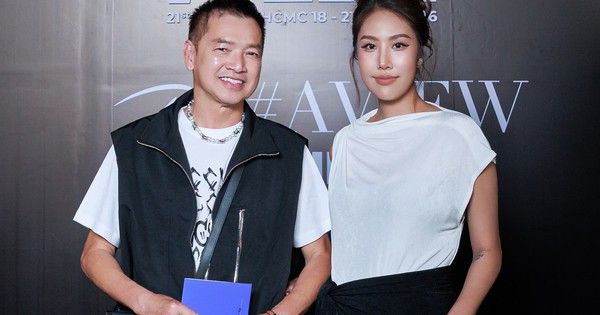 Quang Minh cùng vợ kém tuổi đi sự kiện, tiết lộ cuộc sống hôn nhân: góc nhìn mới cho người chơi Việt - hình ảnh - shbetv.vip Quang Minh cùng vợ kém tuổi đi sự kiện, tiết lộ cuộc sống hôn nhân: góc nhìn mới cho người chơi Việt - hình ảnh - shbetv.vip