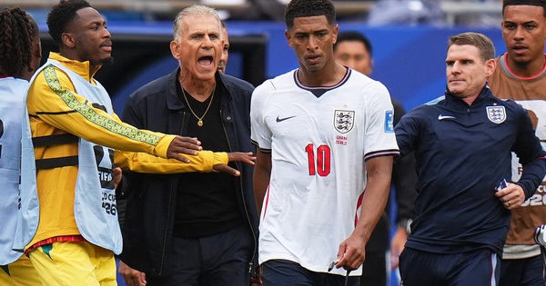 Ngôi sao đội tuyển Anh vi phạm luật mới của FIFA, lại lấy tay che miệng: Nguy cơ nhận án phạt nguội - hình ảnh - shbetv.vip Ngôi sao đội tuyển Anh vi phạm luật mới của FIFA, lại lấy tay che miệng: Nguy cơ nhận án phạt nguội - hình ảnh - shbetv.vip