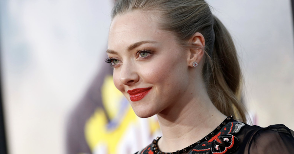 Minh tinh Amanda Seyfried phải thuê vệ sĩ bảo vệ vì vạ miệng: góc nhìn mới cho người chơi Việt - hình ảnh - shbetv.vip Minh tinh Amanda Seyfried phải thuê vệ sĩ bảo vệ vì vạ miệng: góc nhìn mới cho người chơi Việt - hình ảnh - shbetv.vip