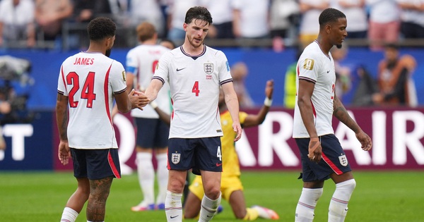 Declan Rice gây lo lắng cho đội tuyển Anh, HLV Tuchel cho cầu thủ đi chơi golf - hình ảnh - shbetv.vip Declan Rice gây lo lắng cho đội tuyển Anh, HLV Tuchel cho cầu thủ đi chơi golf - hình ảnh - shbetv.vip