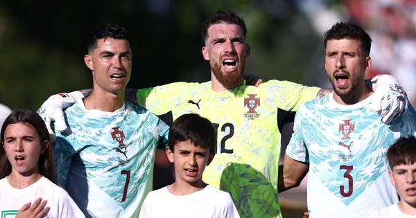Ronaldo và Bồ Đào Nha ‘mang’ Diogo Jota đến World Cup 2026: Hành động đặc biệt khiến khán giả rơi lệ! - hình ảnh - shbetv.vip Ronaldo và Bồ Đào Nha ‘mang’ Diogo Jota đến World Cup 2026: Hành động đặc biệt khiến khán giả rơi lệ! - hình ảnh - shbetv.vip