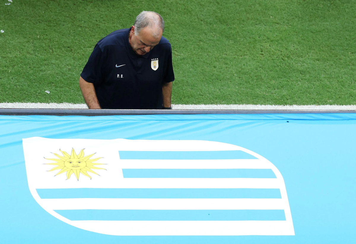 Vì sao HLV của Uruguay cúi mặt không chịu chụp ảnh World Cup 2026?: góc nhìn mới cho người chơi Việt - hình ảnh - shbetv.vip Vì sao HLV của Uruguay cúi mặt không chịu chụp ảnh World Cup 2026?: góc nhìn mới cho người chơi Việt - hình ảnh - shbetv.vip