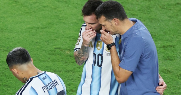 Scaloni đáp trả HLV Ancelotti khi chê Argentina ‘đá chậm’, tiết lộ Messi rất ổn: góc nhìn mới cho người chơi Việt - hình ảnh - shbetv.vip Scaloni đáp trả HLV Ancelotti khi chê Argentina ‘đá chậm’, tiết lộ Messi rất ổn: góc nhìn mới cho người chơi Việt - hình ảnh - shbetv.vip