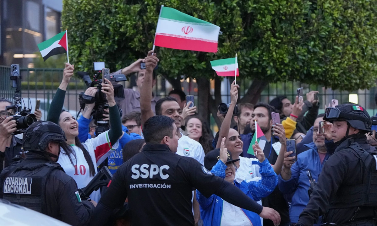 FIFA Thu Hồi Suất Mua Vé World Cup Của CĐV Iran: Ảnh Hưởng Đến Người Hâm Mộ Toàn Cầu - hình ảnh - shbetv.vip