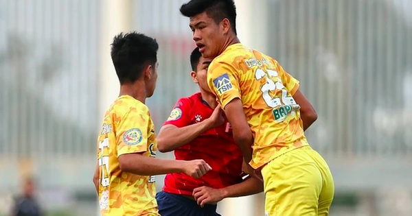 Trung vệ 1,95 m của HAGL sẽ không thất thế ở đội tuyển Việt Nam, bởi loạt lý do này…: góc nhìn mới cho người chơi Việt - hình ảnh - shbetv.vip Trung vệ 1,95 m của HAGL sẽ không thất thế ở đội tuyển Việt Nam, bởi loạt lý do này…: góc nhìn mới cho người chơi Việt - hình ảnh - shbetv.vip