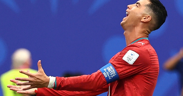 Đến lúc Ronaldo nên ngồi dự bị? - hình ảnh - shbetv.vip Đến lúc Ronaldo nên ngồi dự bị? - hình ảnh - shbetv.vip