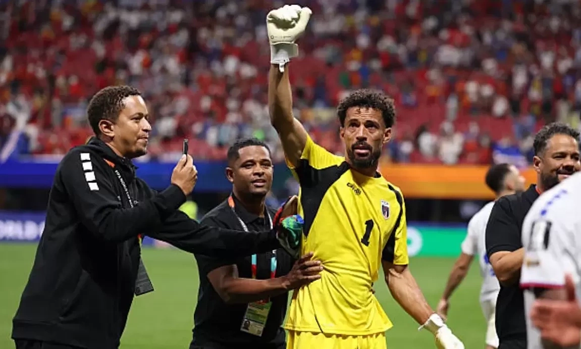 Thủ môn Cape Verde khóc nức nở sau trận hòa lịch sử với Tây Ban Nha tại World Cup 2026 - hình ảnh - shbetv.vip