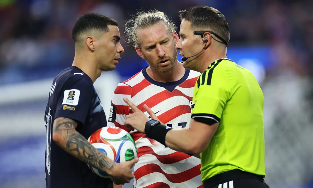 Luật VAR mới giúp thủ quân đội tuyển Mỹ tránh thẻ vàng tại World Cup 2026 - hình ảnh - shbetv.vip Luật VAR mới giúp thủ quân đội tuyển Mỹ tránh thẻ vàng tại World Cup 2026 - hình ảnh - shbetv.vip