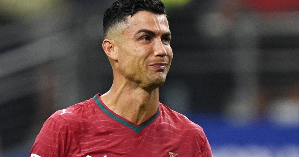 Ronaldo nghẹn ngào chia tay World Cup: Khoảnh khắc xúc động và cơ hội mới cùng SHBET - hình ảnh - shbetv.vip