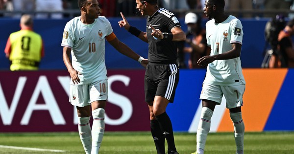 Mbappe đá hỏng phạt đền rồi yêu cầu trọng tài giải thích, Haaland lên tiếng: góc nhìn mới cho người chơi Việt - hình ảnh - shbetv.vip