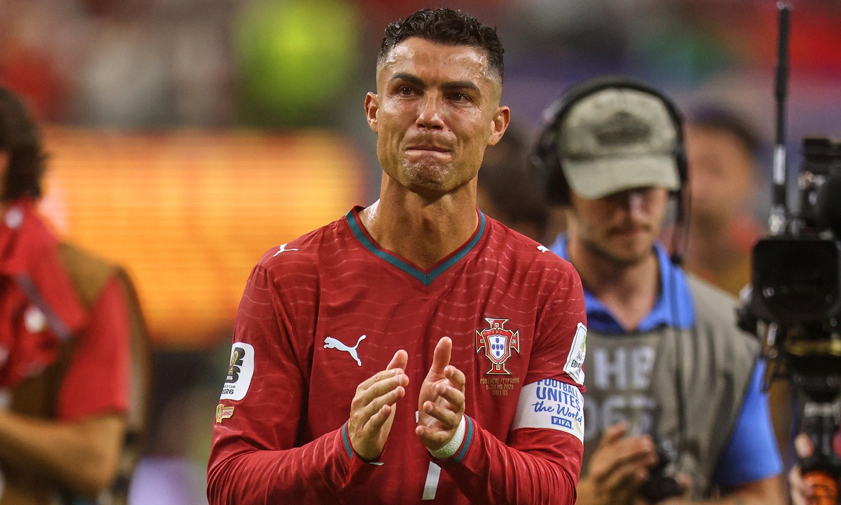 Djorkaeff: ‘Ronaldo bị Bồ Đào Nha tẩy chay’: góc nhìn mới cho người chơi Việt - hình ảnh - shbetv.vip